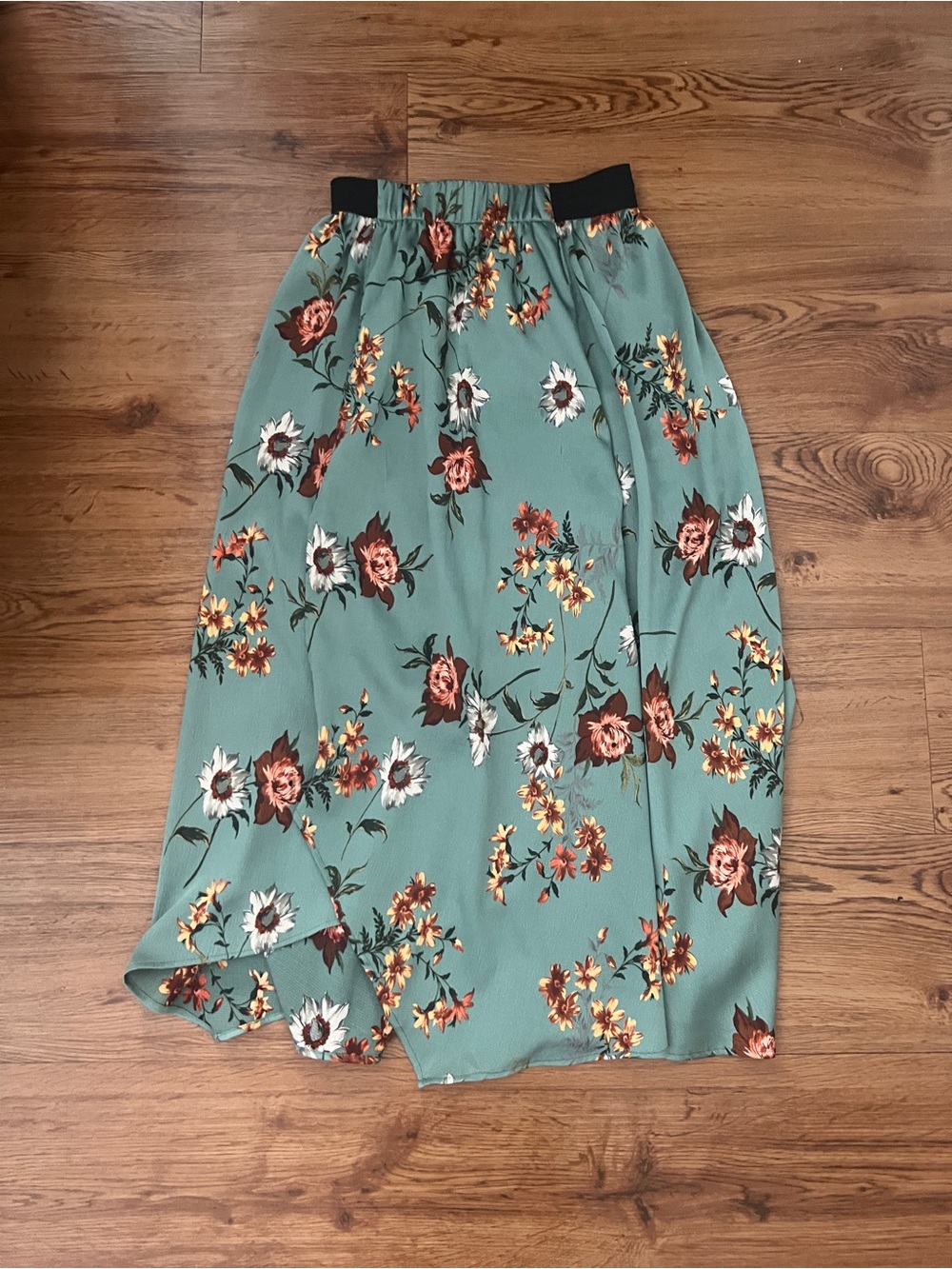 Zara Floral Tulip Midi Skirt in Sage Green Size XSmall